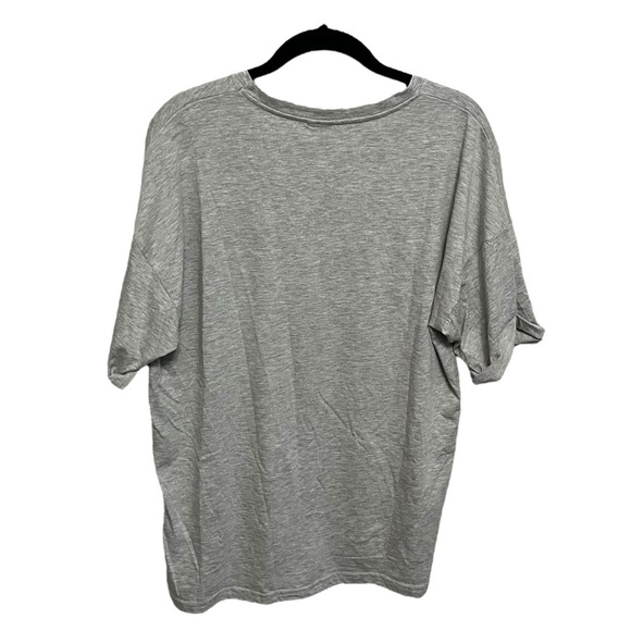 Sweaty Betty Gray Graphic Tee - Picture 3 of 9
